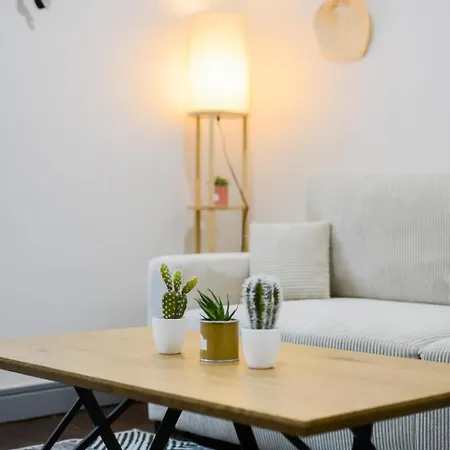Vieille 4 Personnes Apartment *